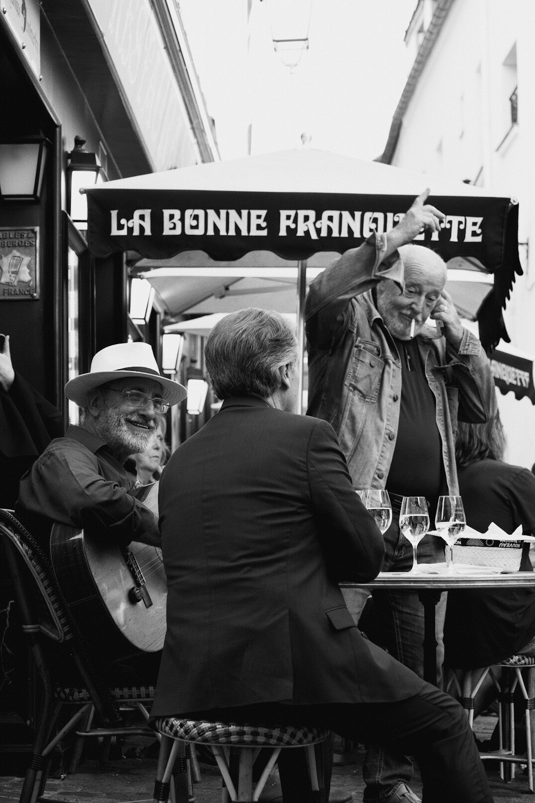 celebrity at french cafe